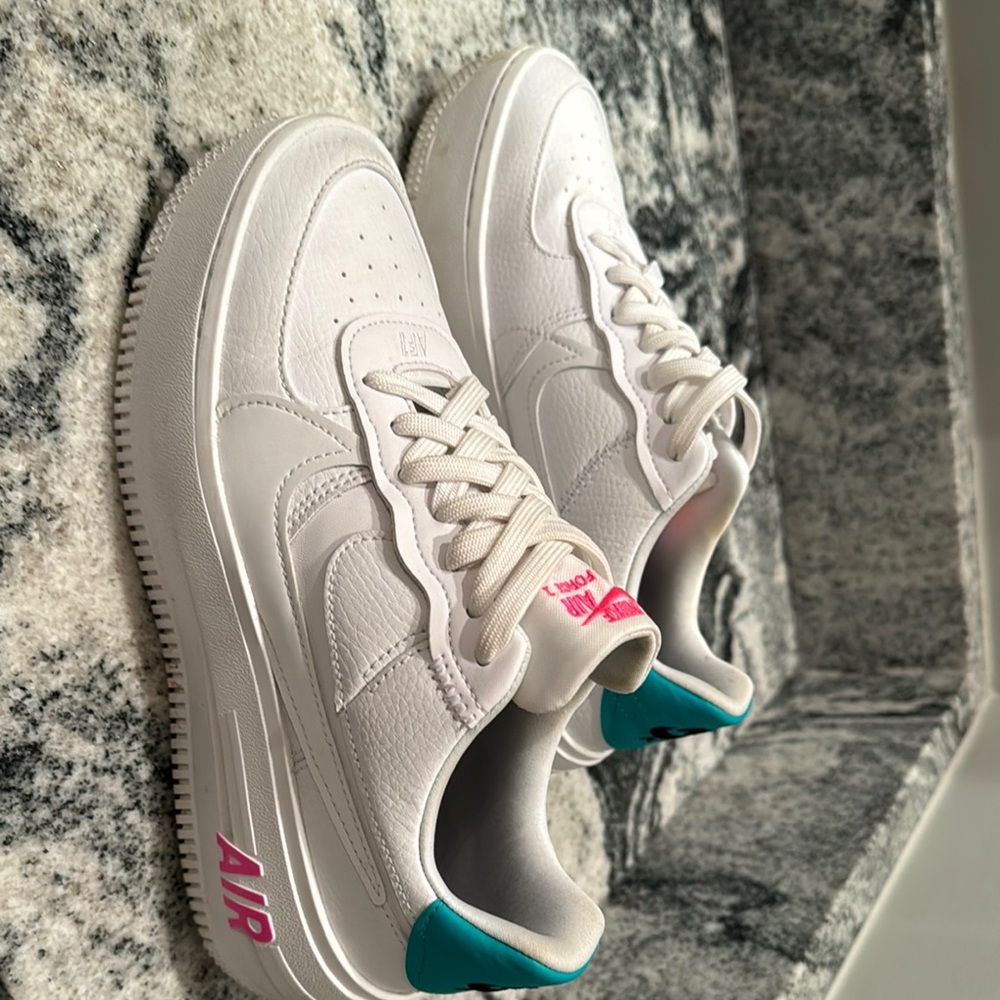 Nike White and Pink Sneakers